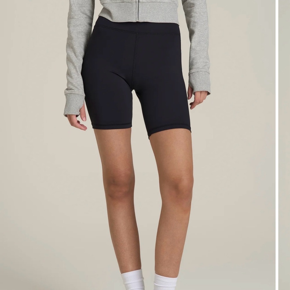 American Tall Balance bike short. high-waisted size medium extra-tall